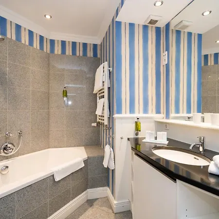 Parkresidenz Christian Viii Hotel 4*
